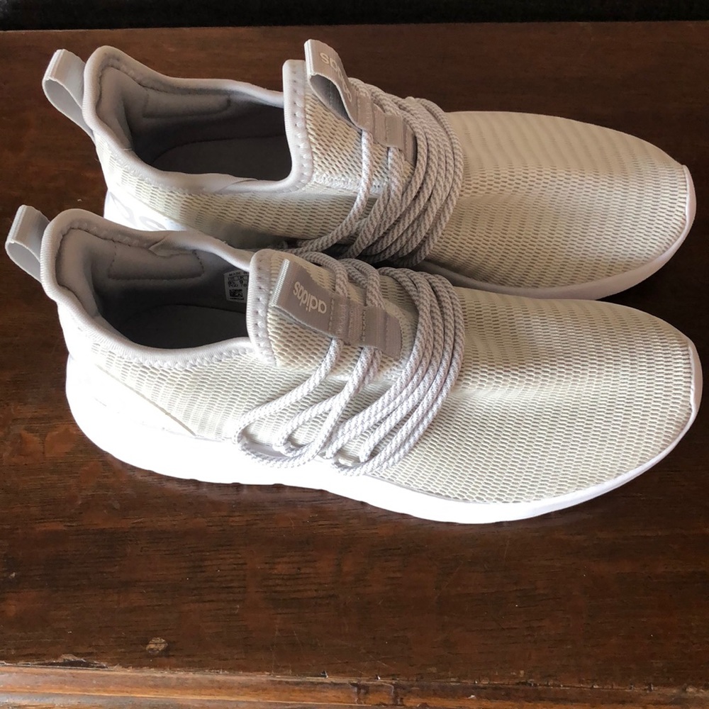 Adidas Cloudfoam size 9.5